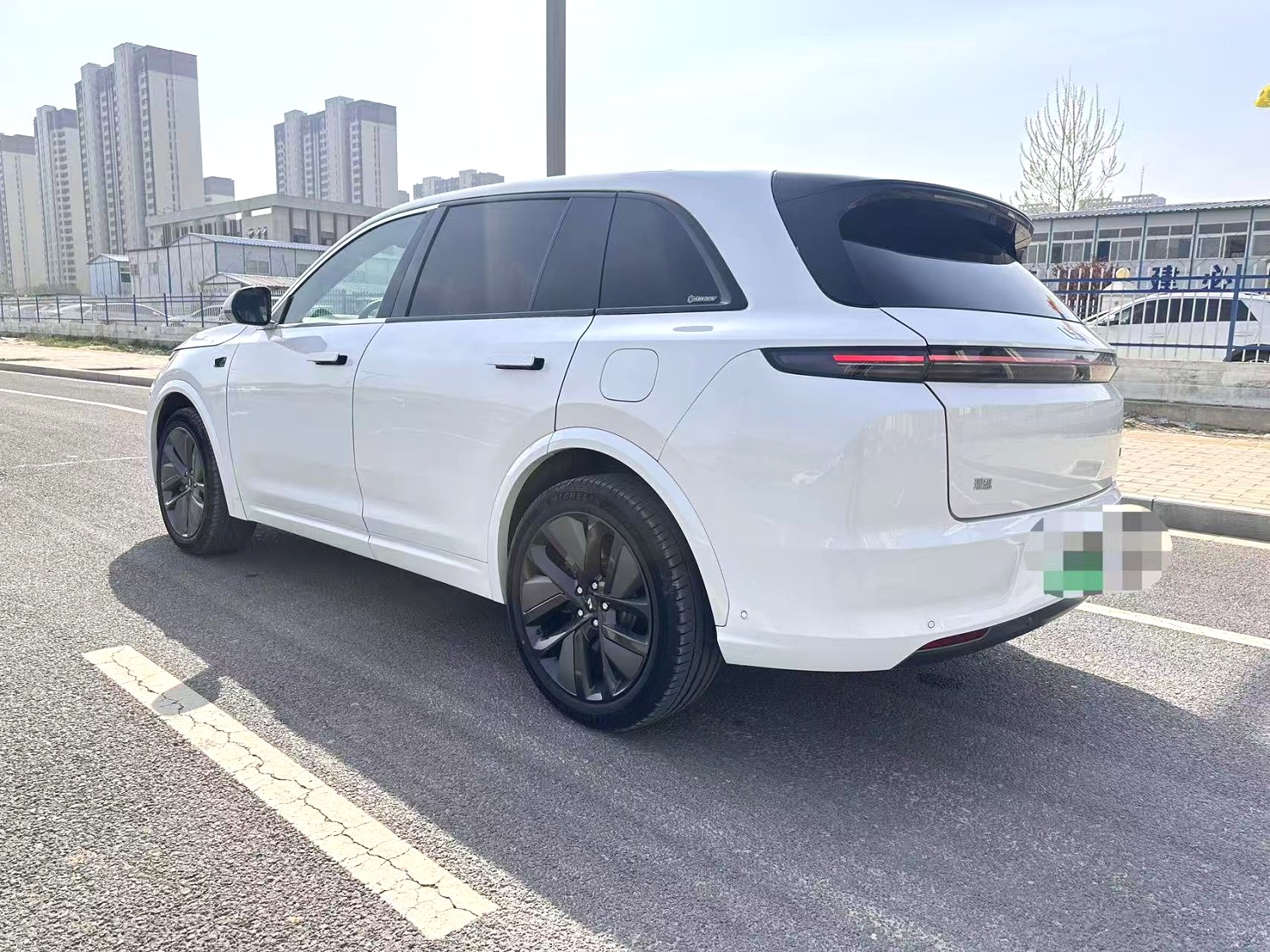 理想 L (Liter) 7 Model Year Max