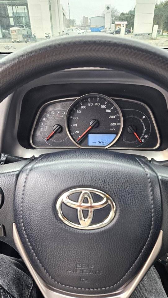 Toyota RAV 4 2.0L CVT 2WD X Limited Edition V
