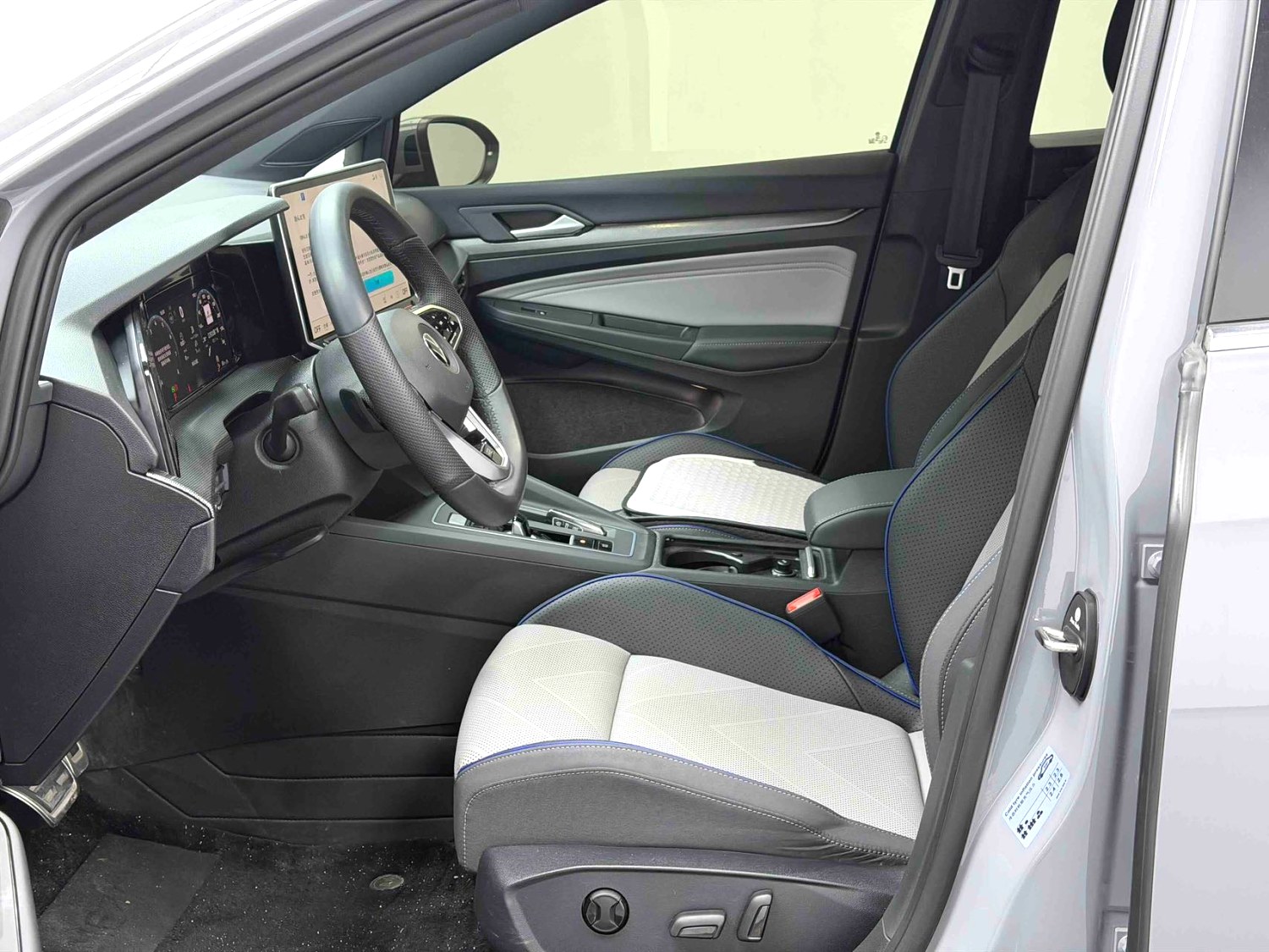 Volkswagen 300TSI R Line