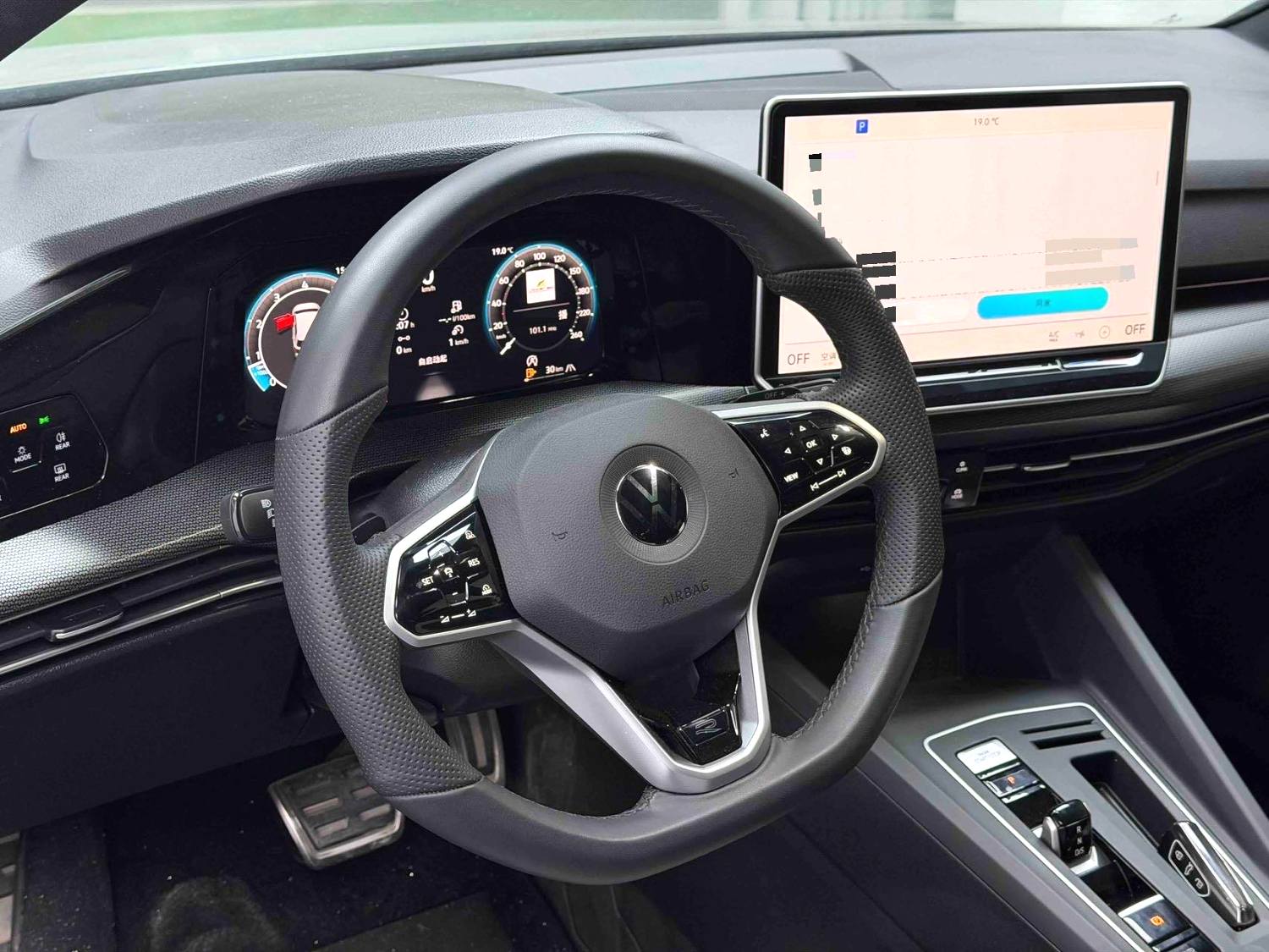 Volkswagen 300TSI R Line