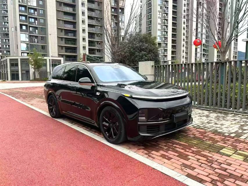 Li Auto L (Liter) 8 Pro