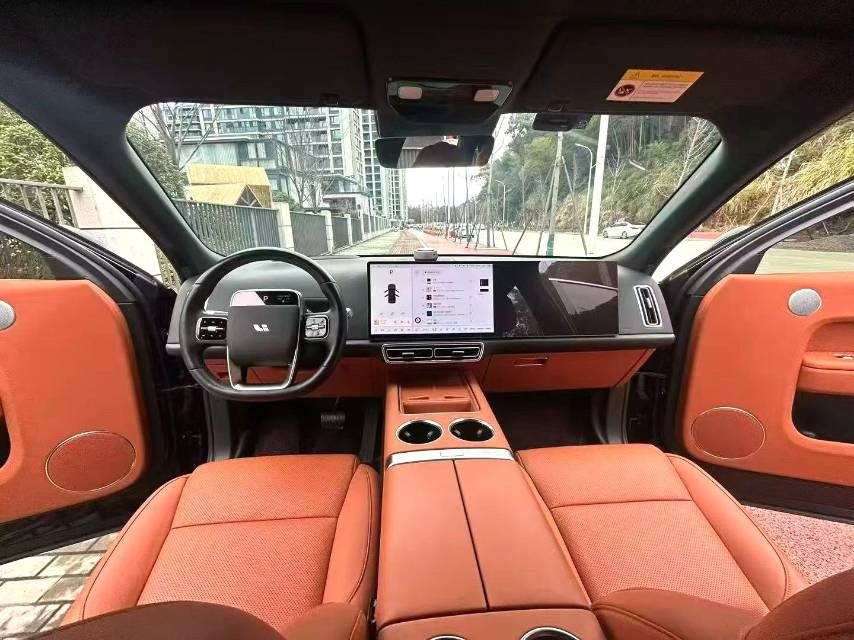 Li Auto L (Liter) 8 Pro
