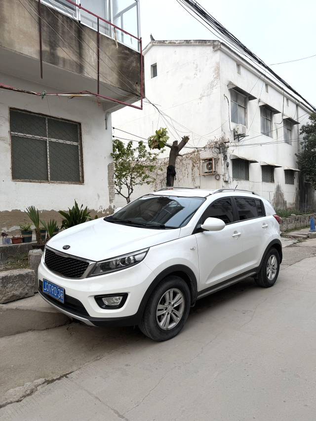 Kia Sportage 2.0L Manual2WD GL
