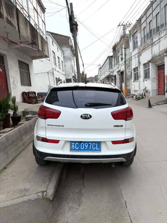 Kia Sportage 2.0L Manual2WD GL