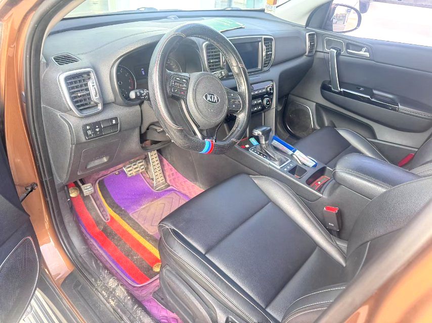 Kia KX-5 1.6T, автоматическая коробка передач, передний привод, комплектация DLX