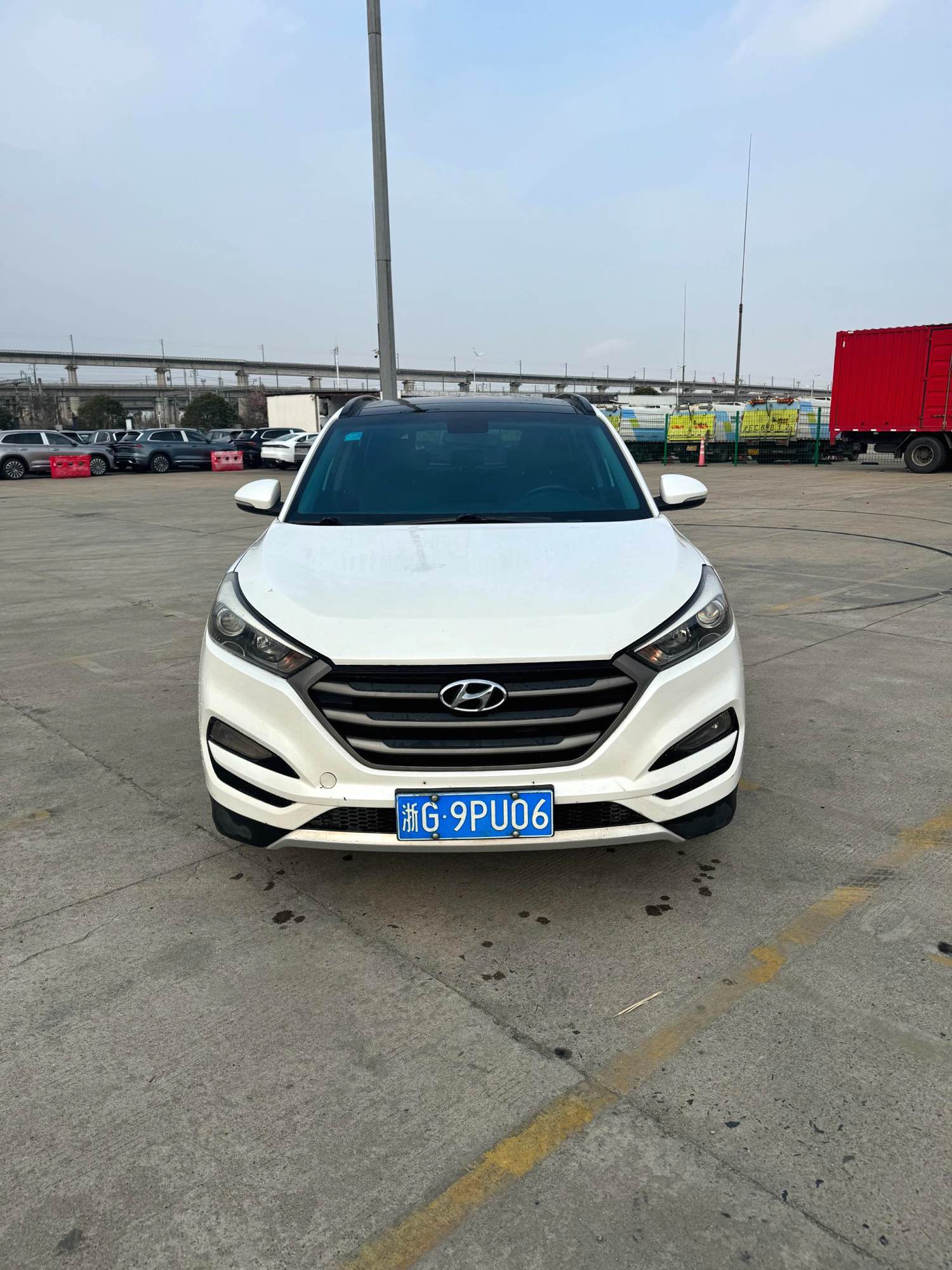 Hyundai 2.0L Automatic2WD