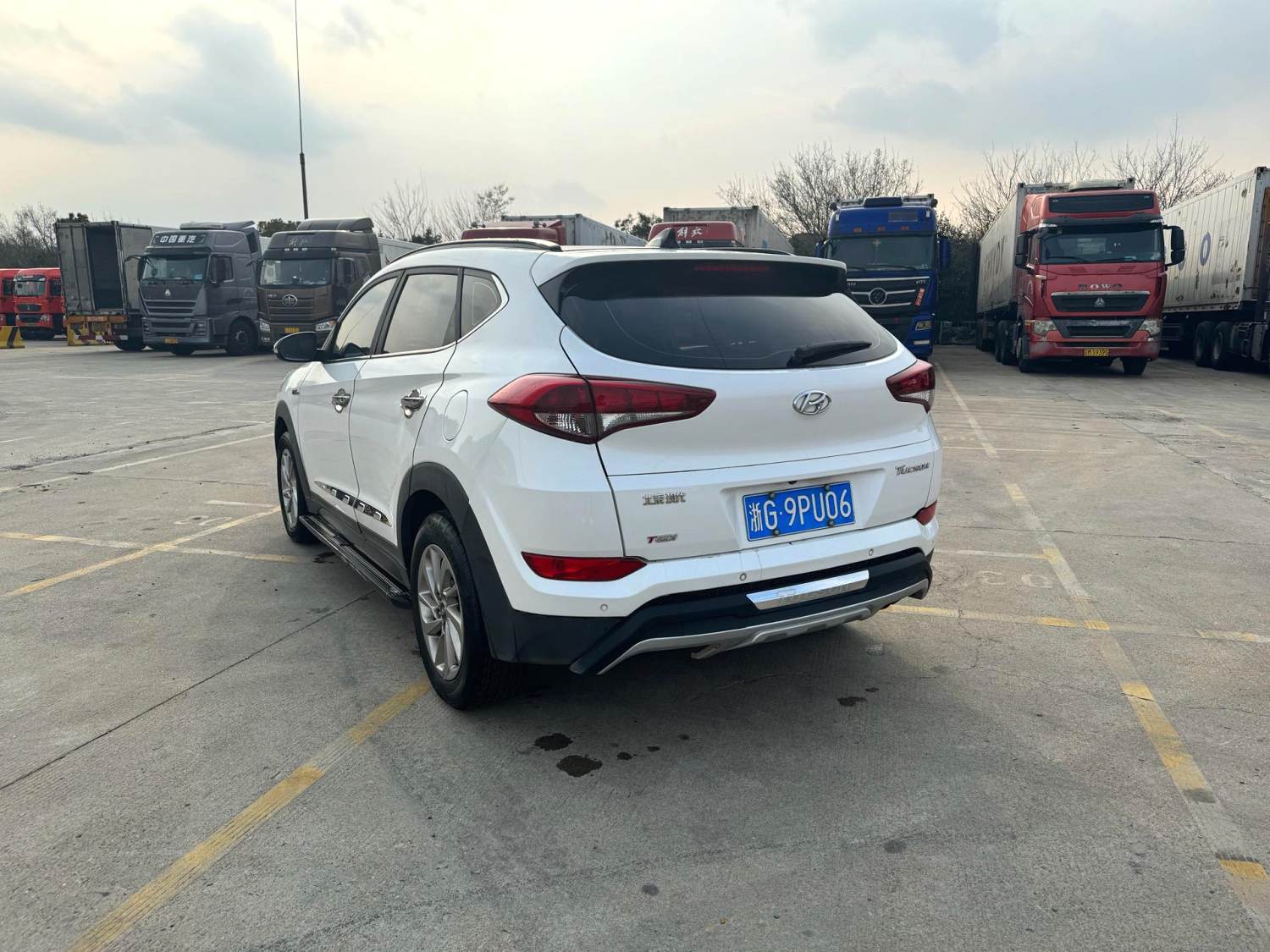 Hyundai 2.0L Automatic2WD