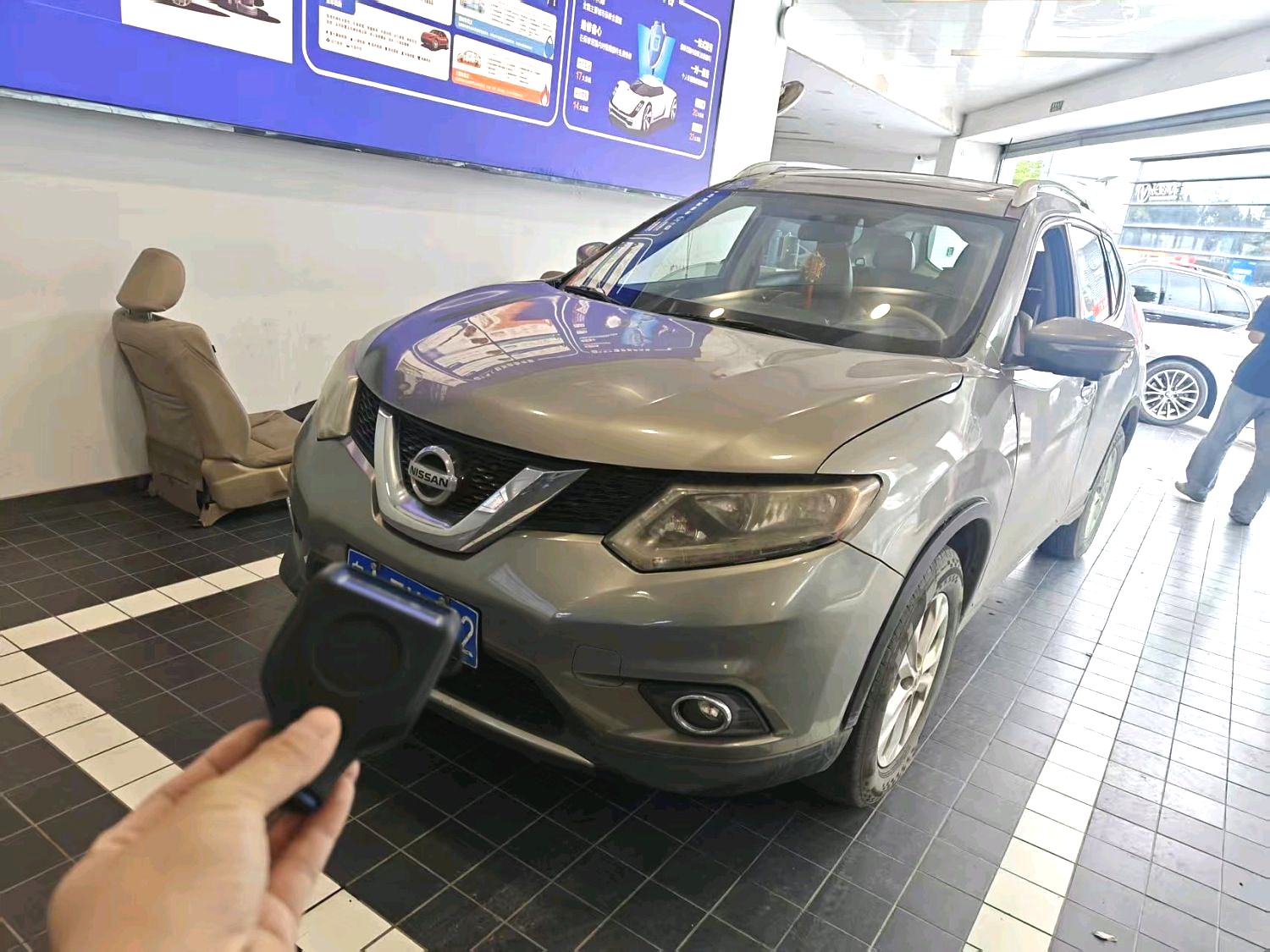 Nissan X-Trail 2,5 л, CVT, Premium, полный привод