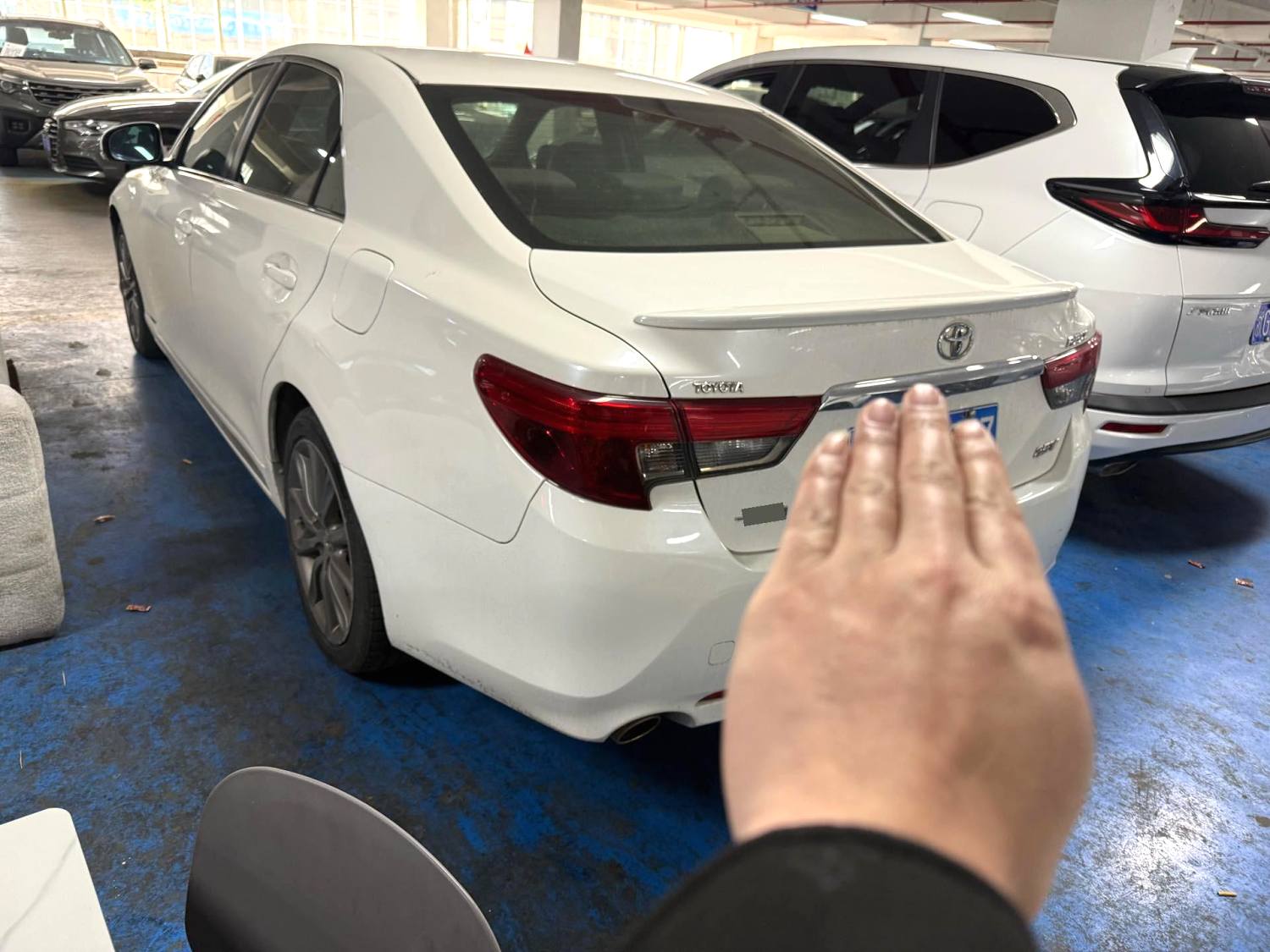 Toyota 2.5V