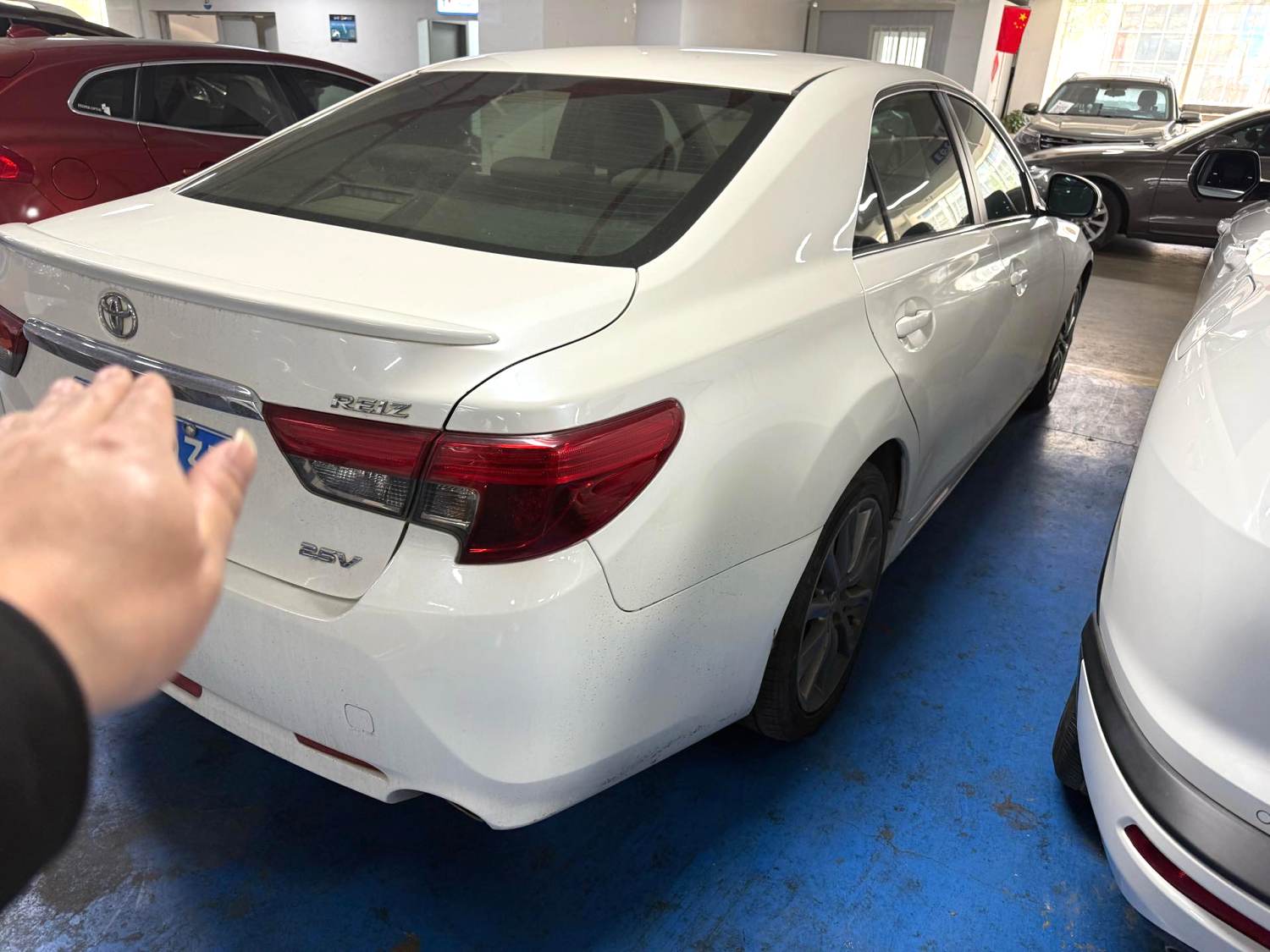 Toyota 2.5V