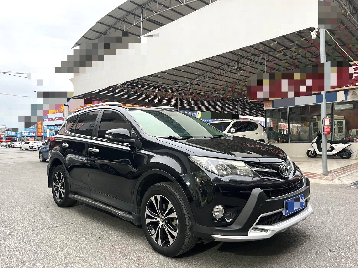 Toyota RAV 4 2.5L Automatic4WDLuxury