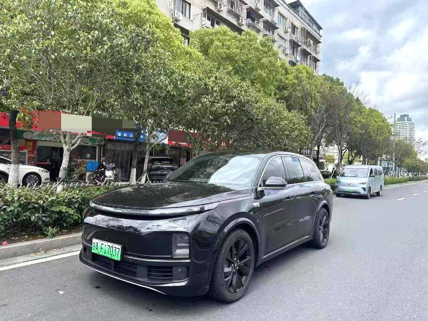 Li Auto L (Liter) 8 Pro