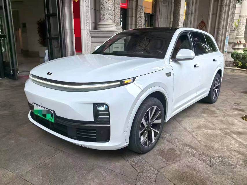 Li Auto L (Liter) 7 Pro