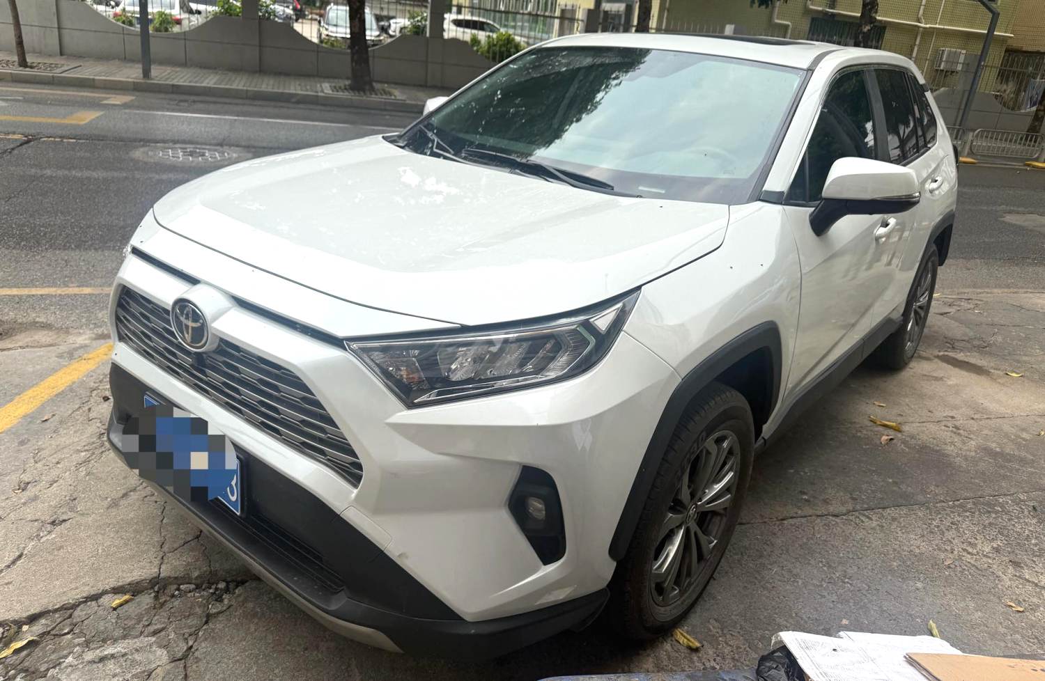 Toyota RAV 4 2.0L CVT 2WD