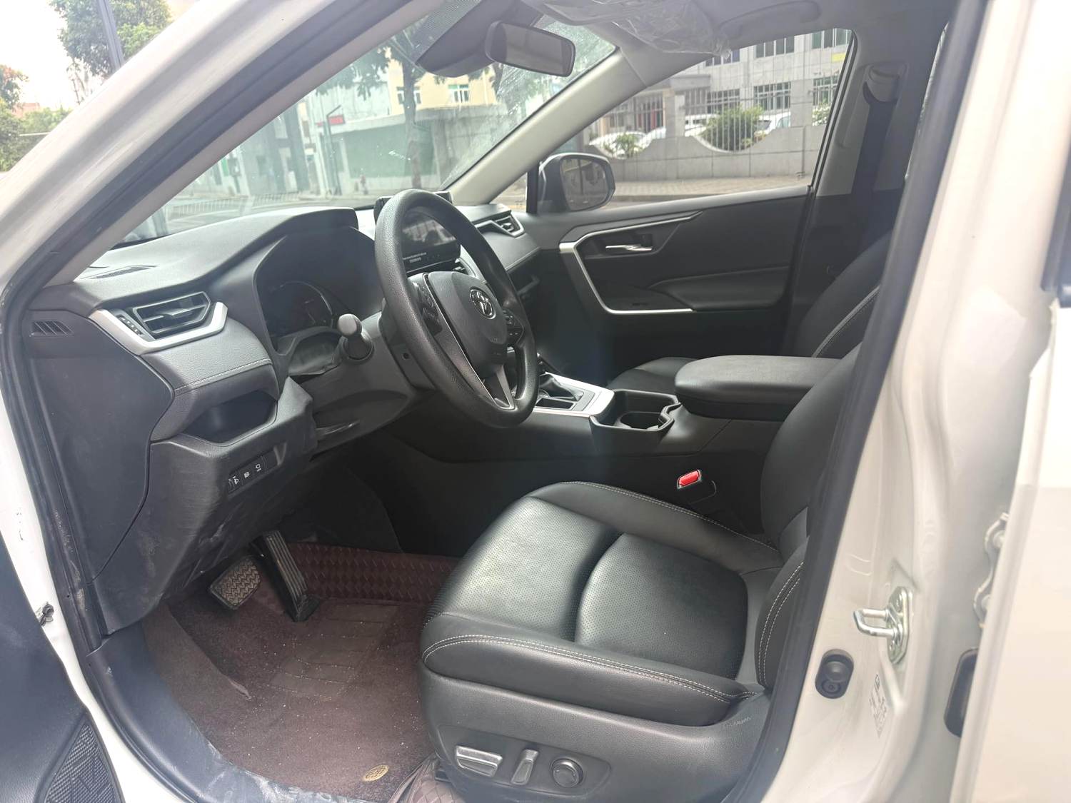 Toyota RAV 4 2.0L CVT 2WD