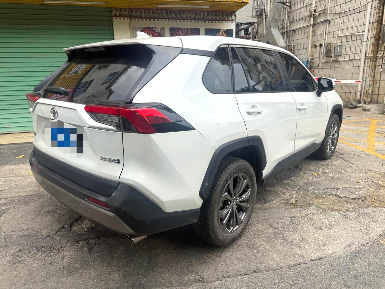 Toyota RAV 4 2.0L CVT 2WD