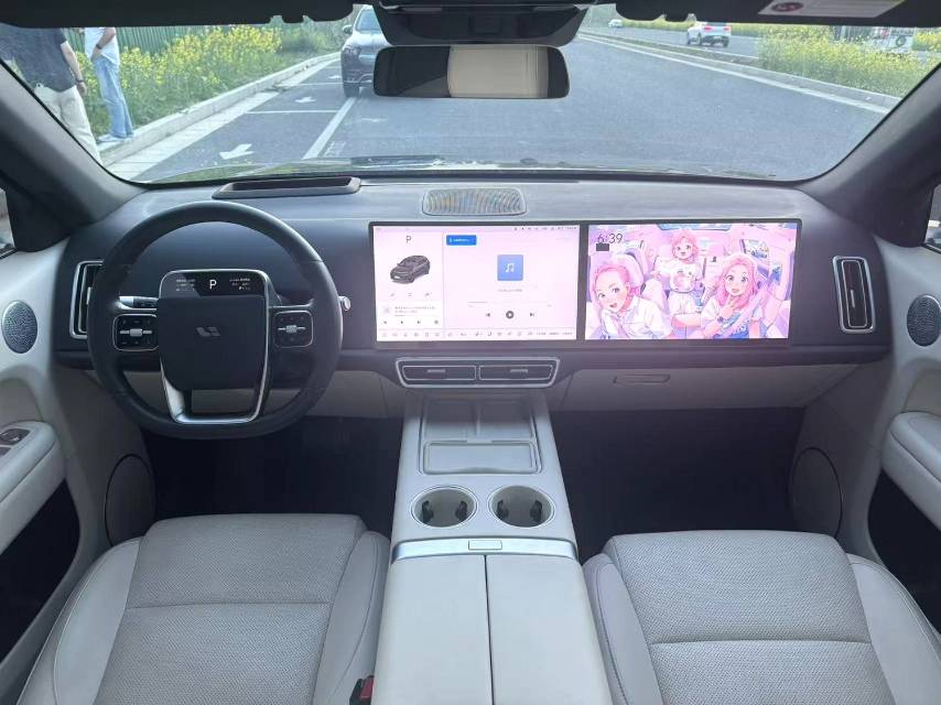 Li Auto L (литр) 6 Pro