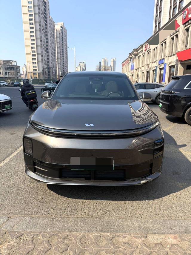 Li Auto L (литр) 6 Pro