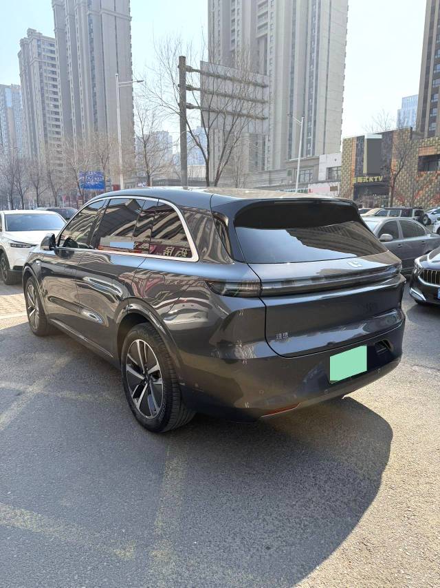Li Auto L (литр) 6 Pro