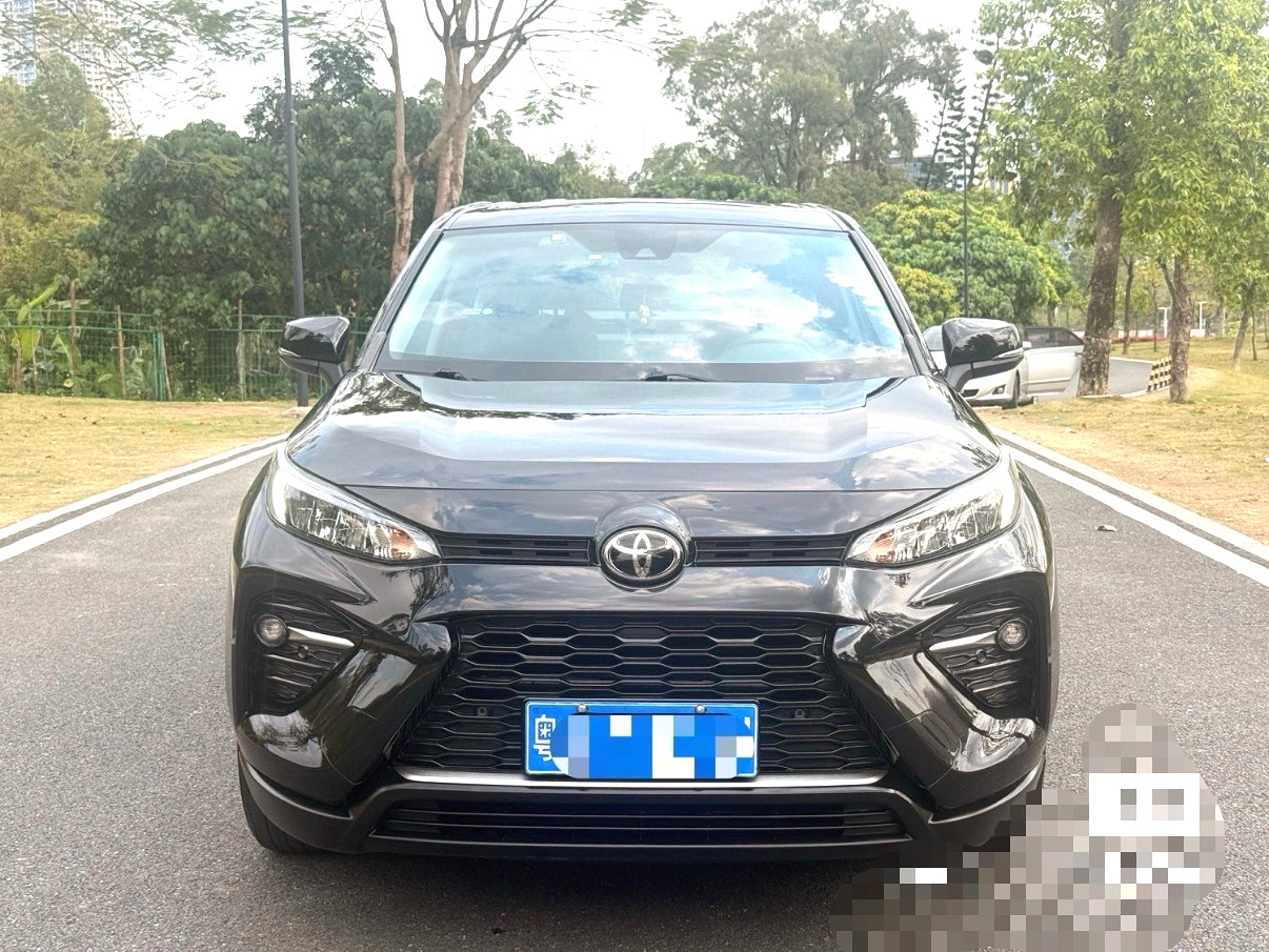 Toyota Hybrid 2.5L E CVT 4WDLuxury