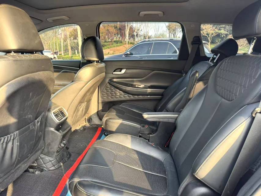 Hyundai Santa Fe 380 TGDi Automatic2WD GLS Luxury