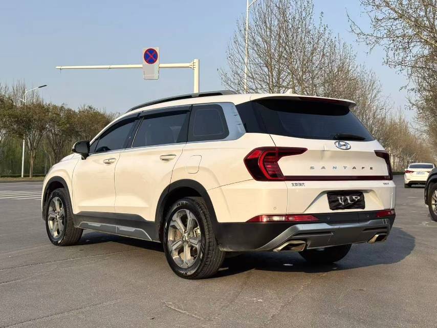 Hyundai Santa Fe 380 TGDi Automatic2WD GLS Luxury