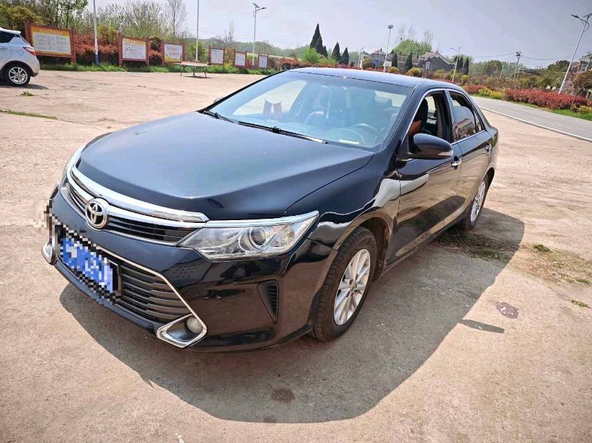 Toyota Camry 2.0G Lead