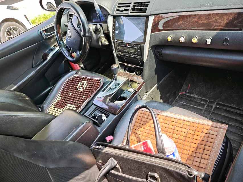 Toyota Camry 2.0G Lead