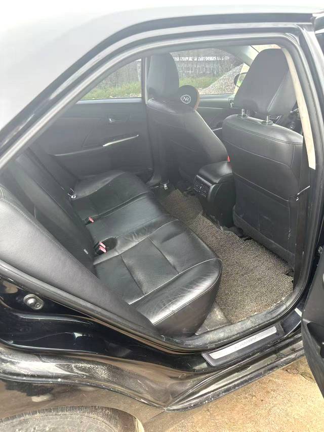 Toyota Camry 2.0G Lead