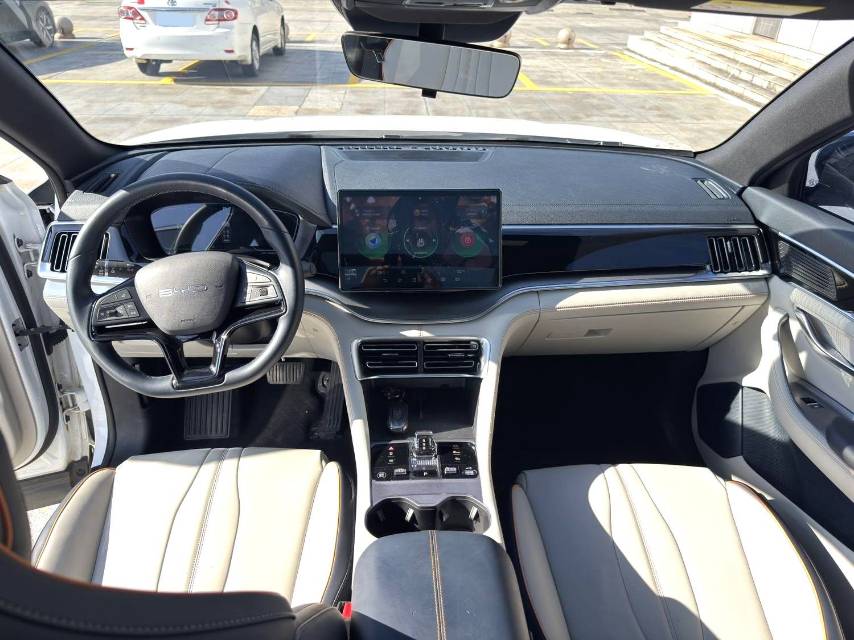 BYD PLUS New Energy Electric Vehicle 520KM Luxury