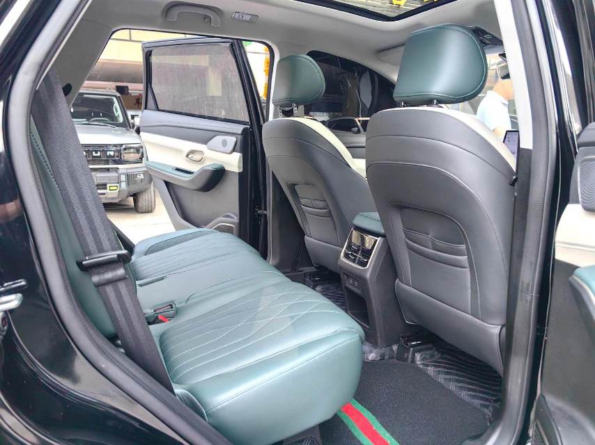Jetour L (Liter) 9 1.5TD 2DHT Air Light 7 Seats