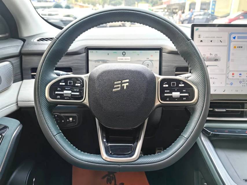 Jetour L (Liter) 9 1.5TD 2DHT Air Light 7 Seats