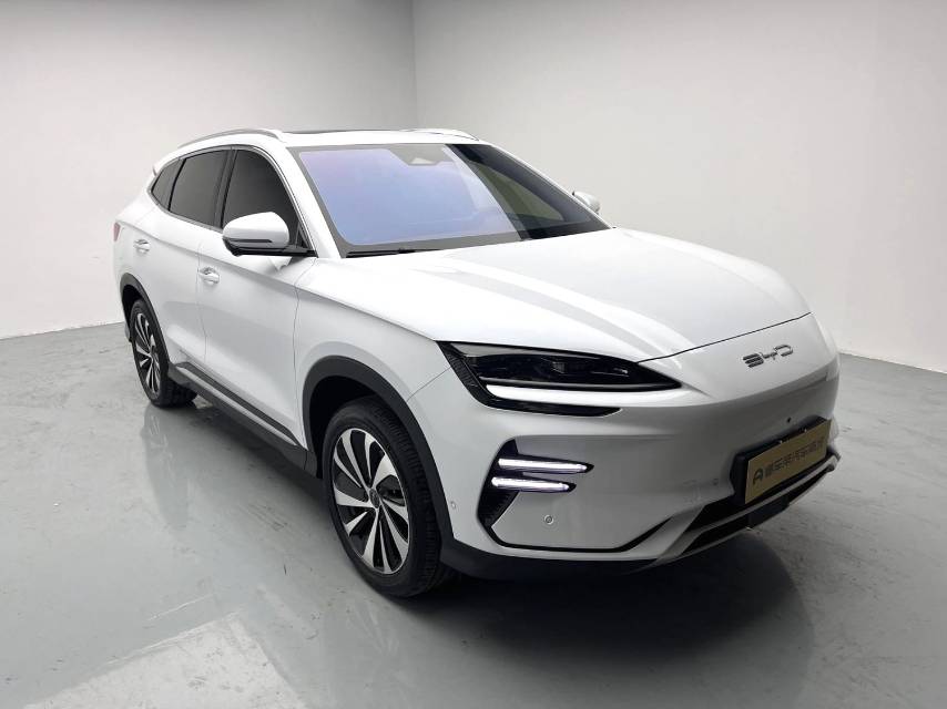 BYD PLUS New Energy Electric Vehicle 605KM PLUS