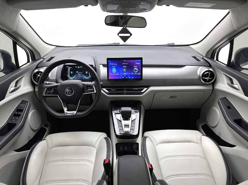 元 Pro Model Year 401KM Luxury