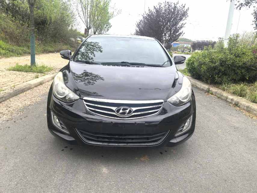 Hyundai 1,6 л, автоматическая коробка передач