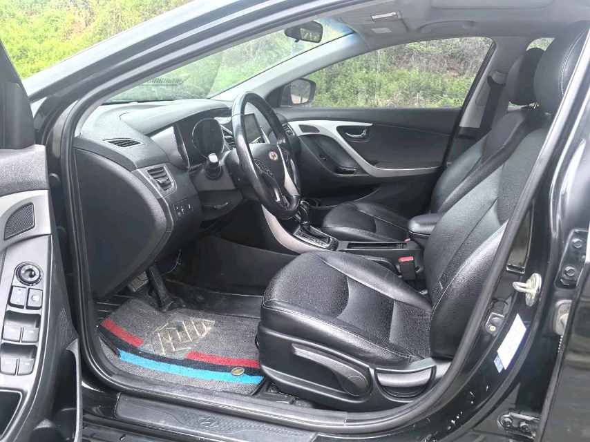 Hyundai 1,6 л, автоматическая коробка передач