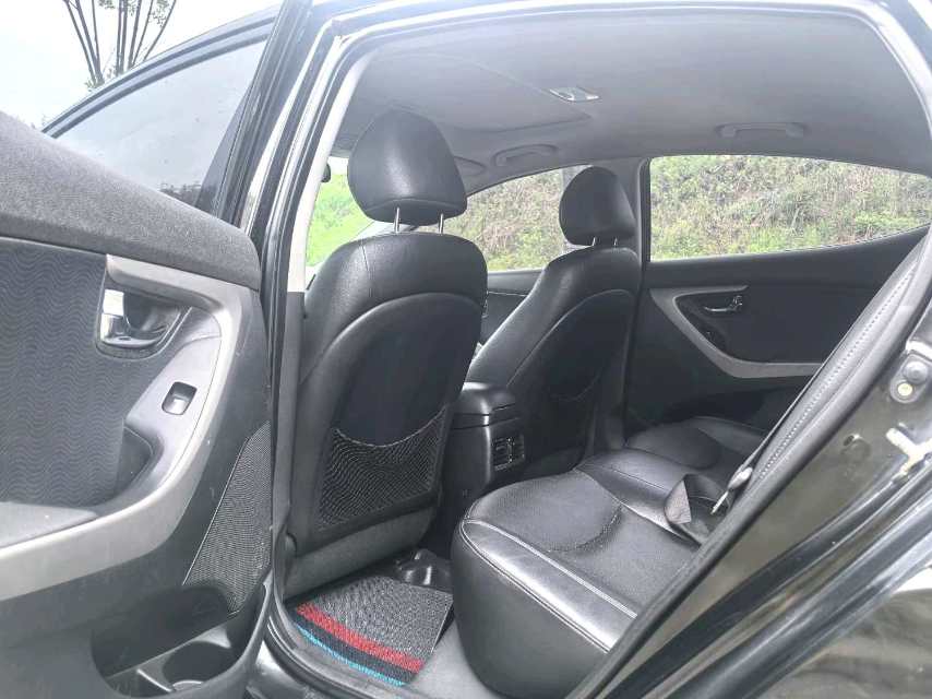 Hyundai 1,6 л, автоматическая коробка передач