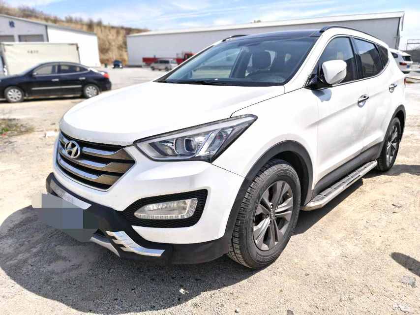 Hyundai Santa Fe 2.4L Automatic2WD