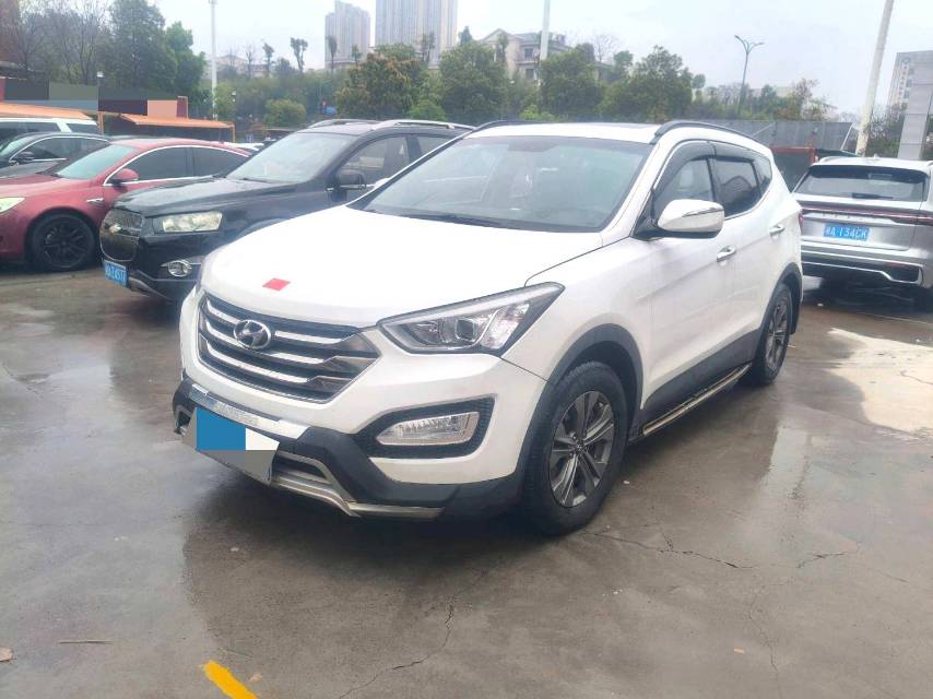 Hyundai Santa Fe 2.4L Automatic2WDComfort 5 Seats