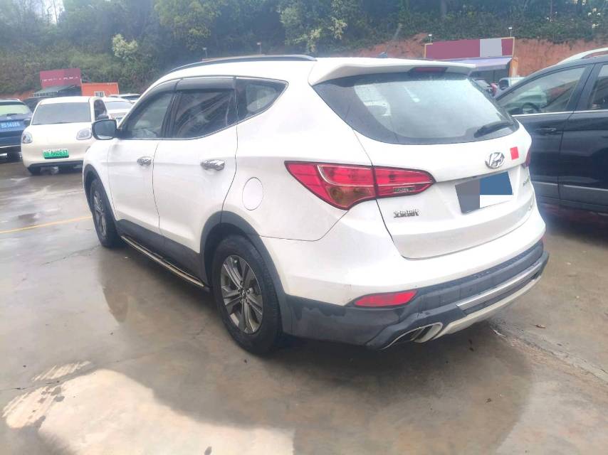 胜达 Model Year 2.4L 自动两驱舒适型 5 Seats