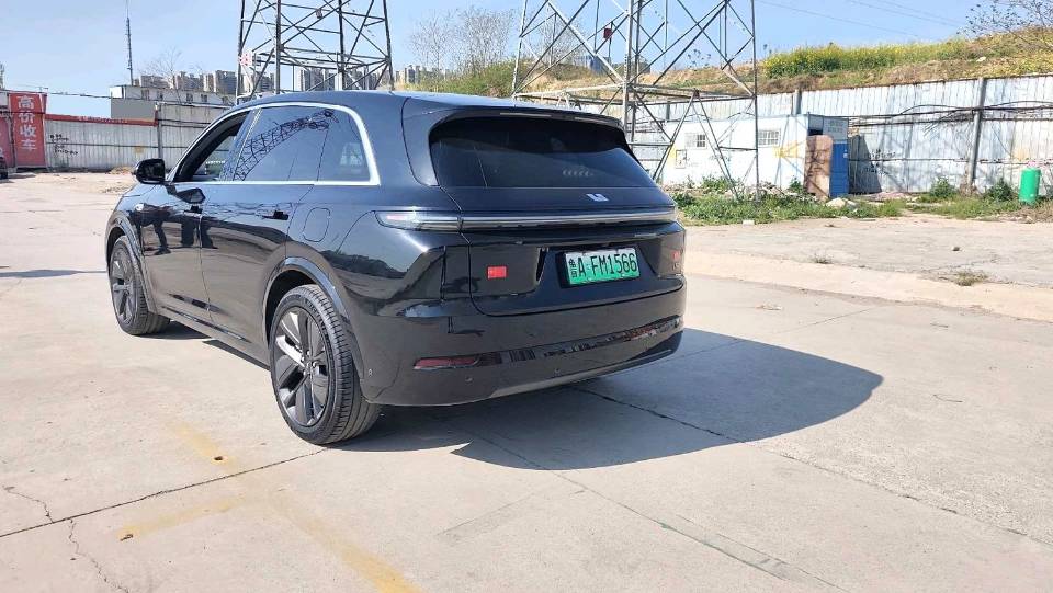 Li Auto L (Liter) 7 Ultra
