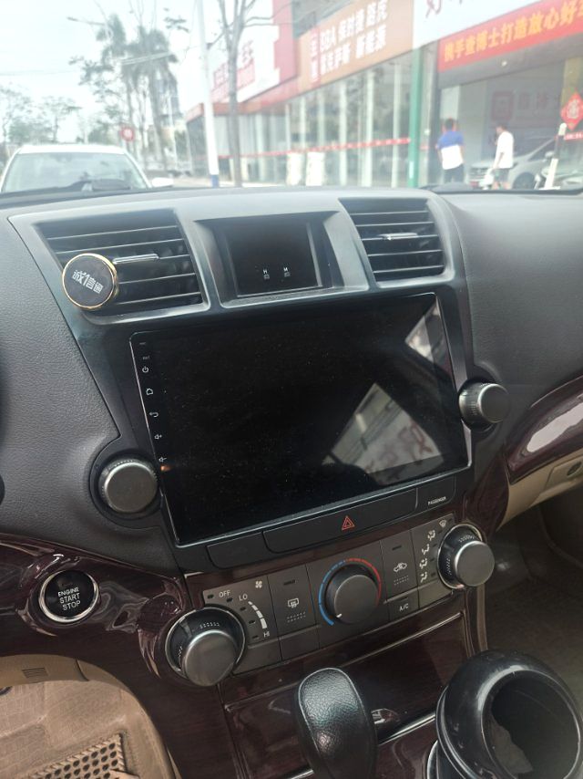 Toyota Highlander 2,7 л, 2WD, 5-местная версия Elite