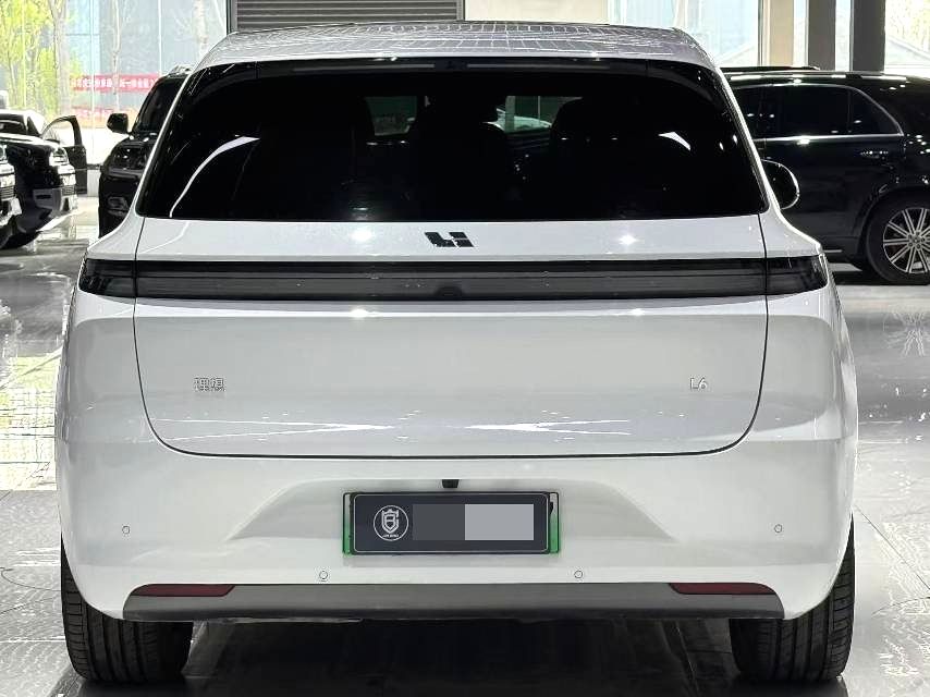 Li Auto L (Liter) 6 Pro
