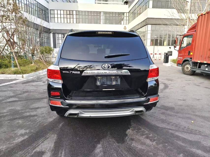 汉兰达 Model Year 2.7L 2WD 5 座精英版