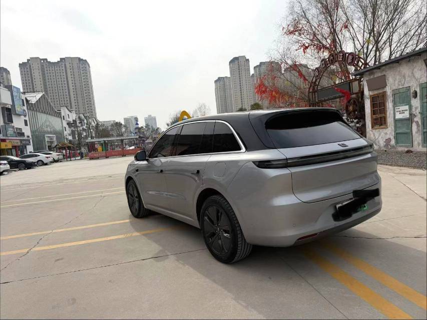 Li Auto L (Liter) 6 Pro