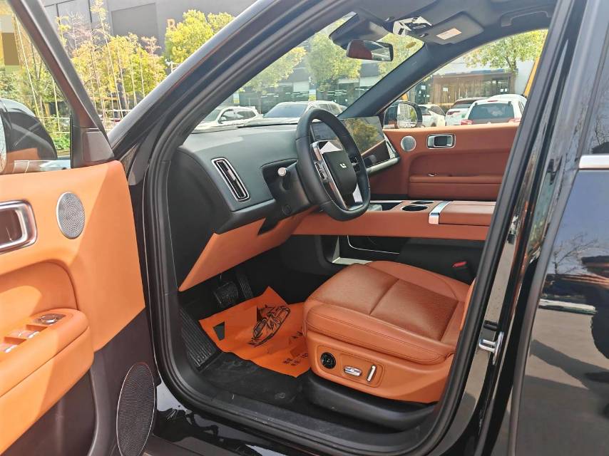 Li Auto L (литр) 6 Pro