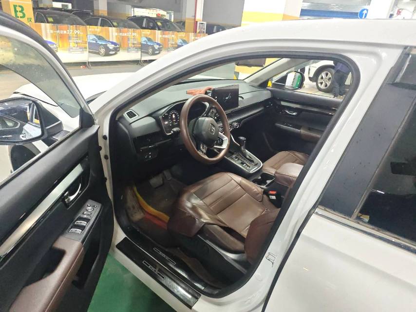 Honda CR V Model Year 240TURBO 四驱臻享版 5 Seats