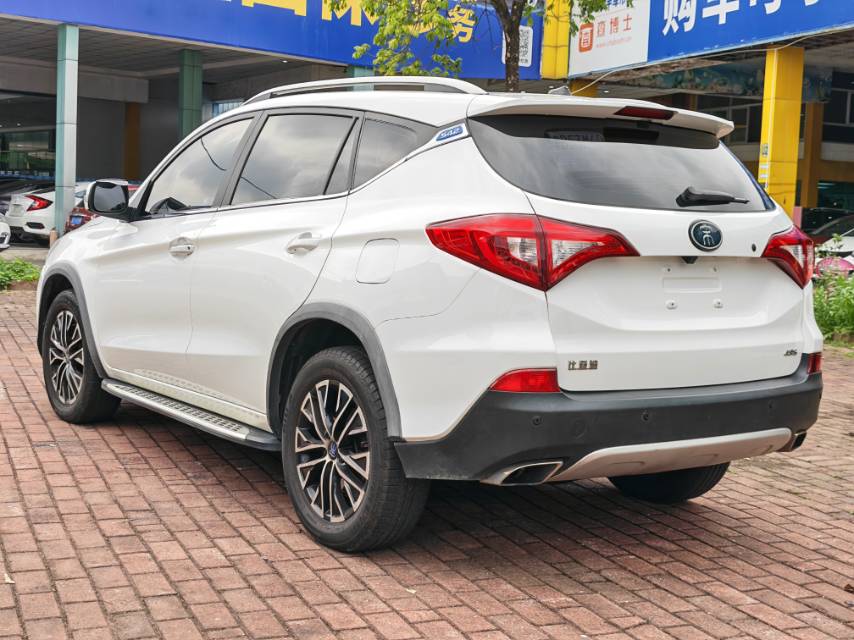 宋新能源 Model Year 宋 DM 1.5TID 全时四驱尊贵型