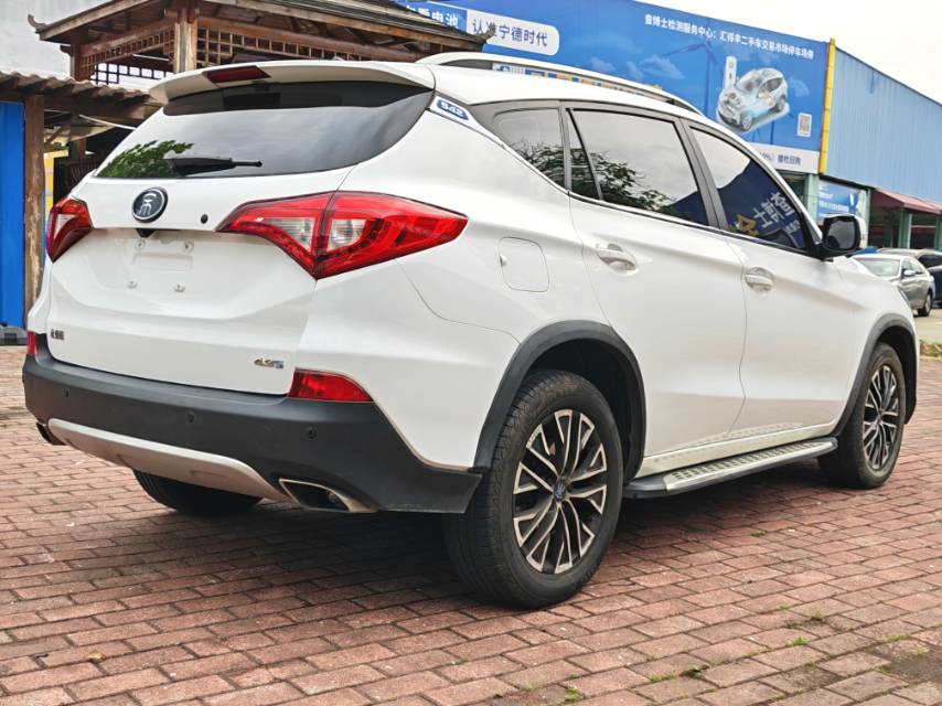 宋新能源 Model Year 宋 DM 1.5TID 全时四驱尊贵型