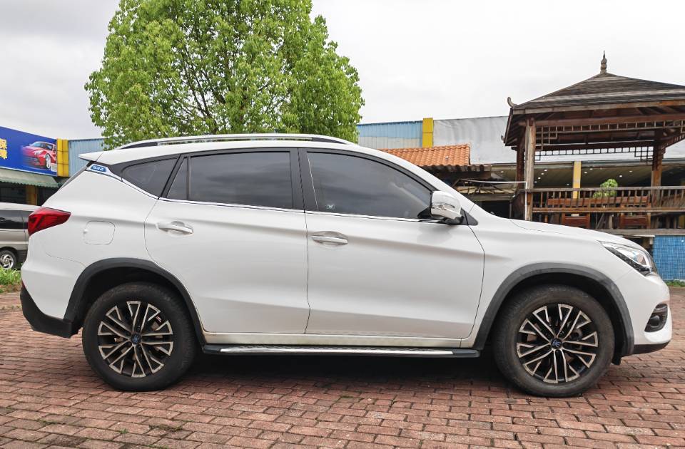 宋新能源 Model Year 宋 DM 1.5TID 全时四驱尊贵型